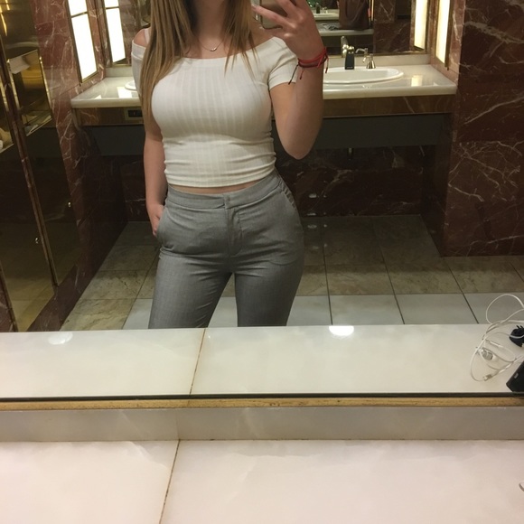 Showpo Ivory off the shoulder crop top - Picture 5 of 5